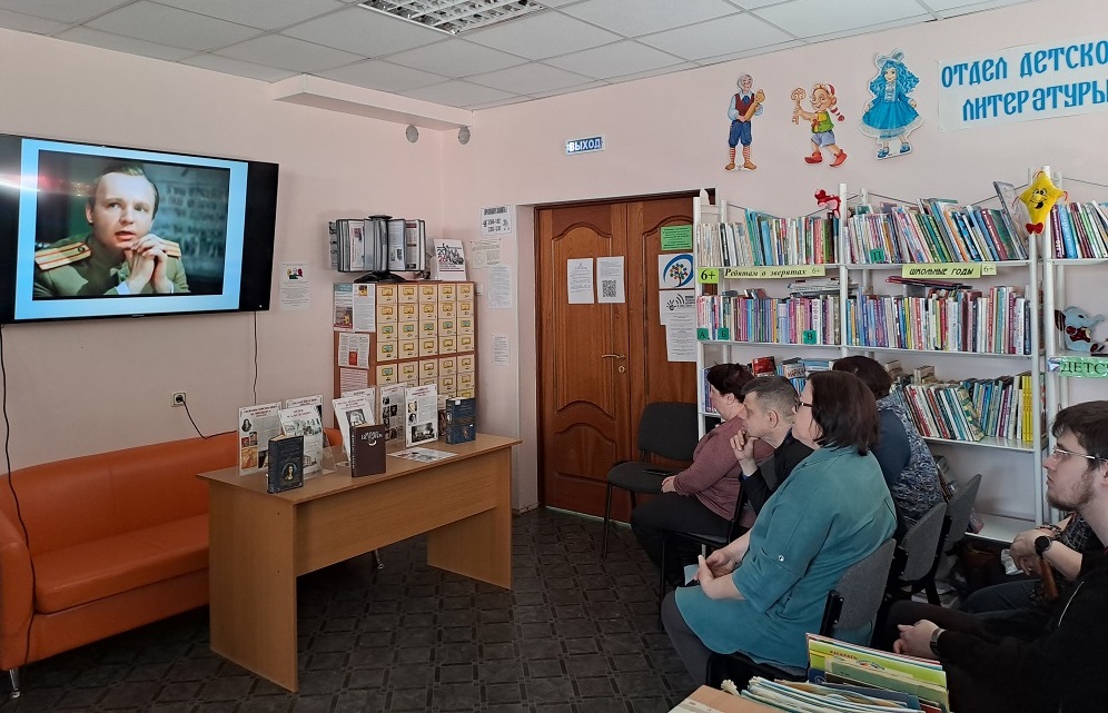 Чеускинская ПБ Литературная гостиная к 135-летию М.А.Булгакова 2.jpg