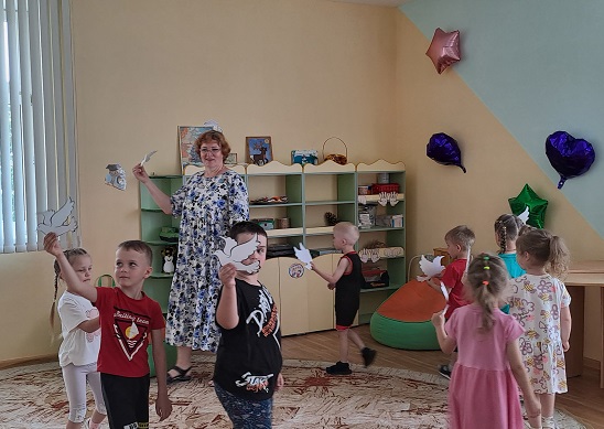 Чеускинская ПБ Югорский хоровод 1.jpg